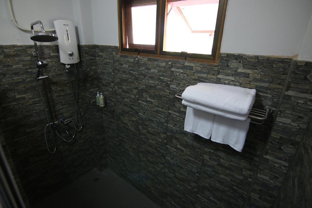 Little-Teak Homestay Csiangmaj Kültér fotó