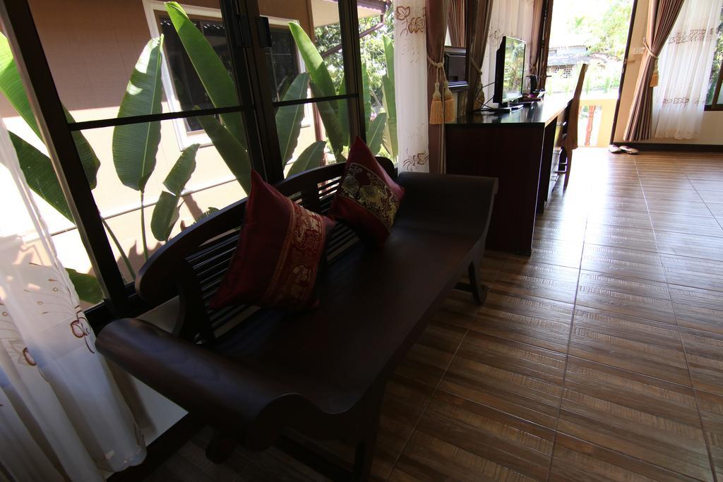Little-Teak Homestay Csiangmaj Szoba fotó