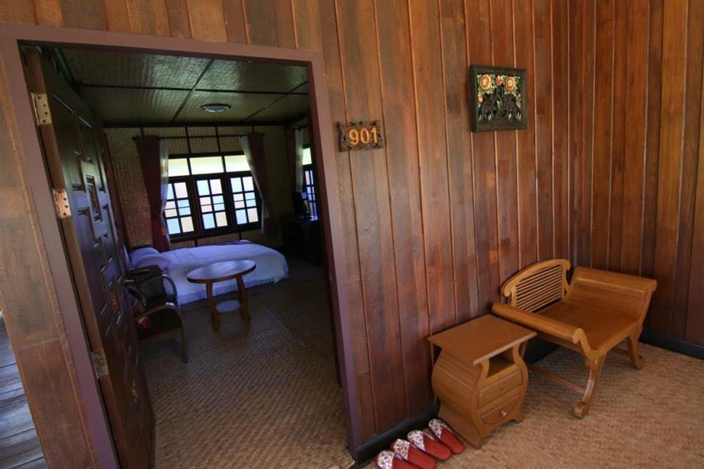 Little-Teak Homestay Csiangmaj Kültér fotó